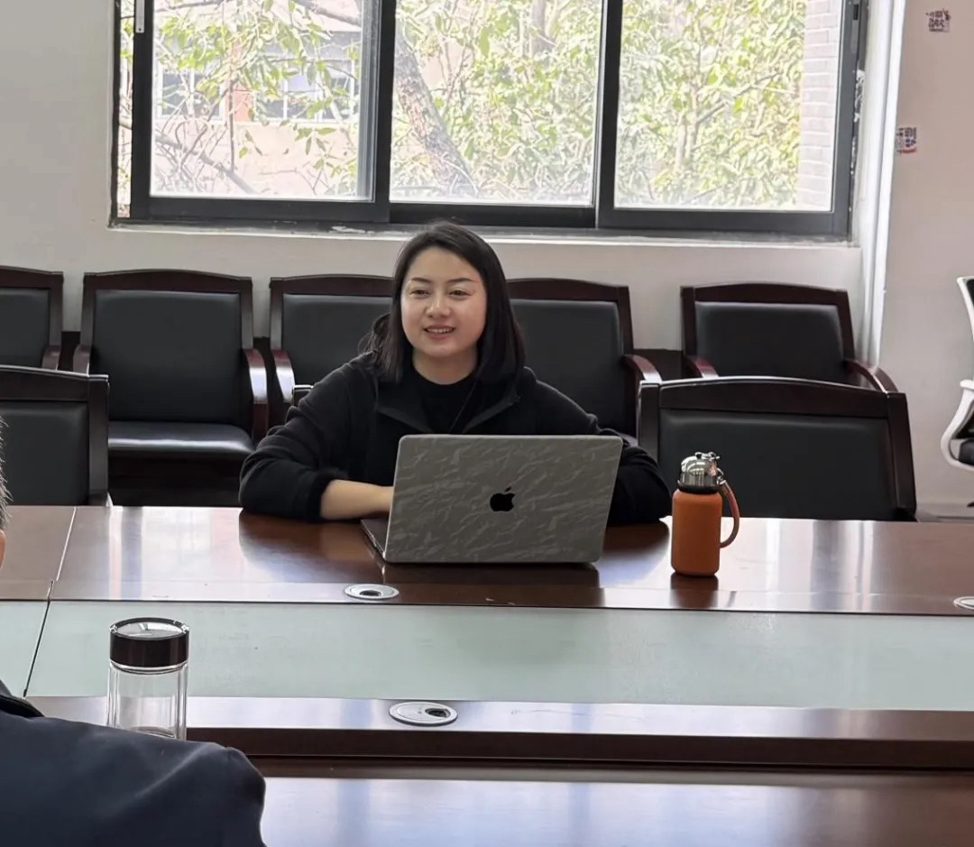 法学院（知识产权学院）召开党委理论学习中心组学习会——专题学习贯彻习近平总书记关于树立和践行正确政绩观的重要论述